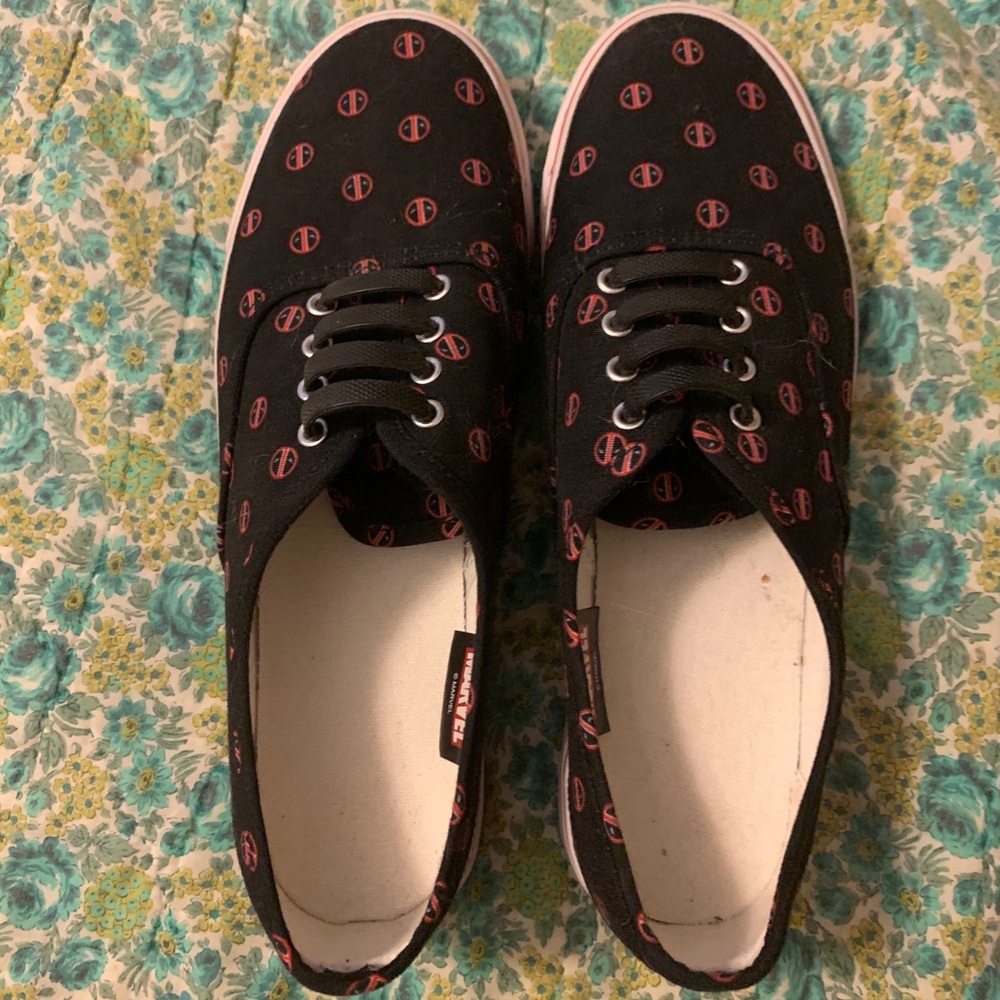 Deadpool Shoes unisex women 10 men 8